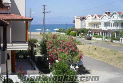 AYVALIK ALTINOVA DENİZE SIFIR GÜNLÜK KİRALIK YAZLIK