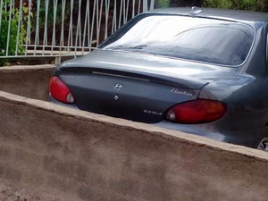 Sedan Hyundai Elantra 2.0 GLS