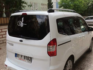 Ford Tourneo Courier 1.6 TDCi Titanium Plus