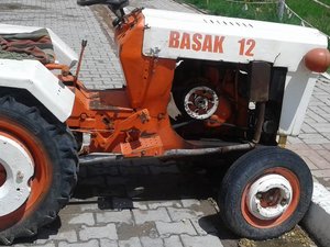BAŞAK 12 BAĞ VE BAHÇE TRAKTÖRÜ