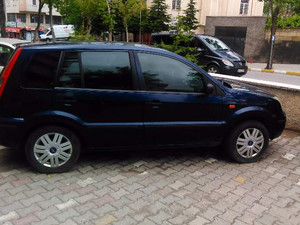 2005 modeli Ford Fusion 1.6 Lux