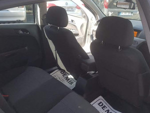 2013 modeli Opel Astra 1.6 Essentia
