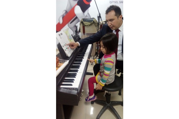 Tekirdağ keman piyano çello elektro gitar bateri kursu dersi