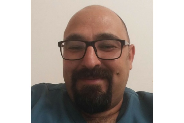 Deneyimli saglik memurundan hasta bakimi