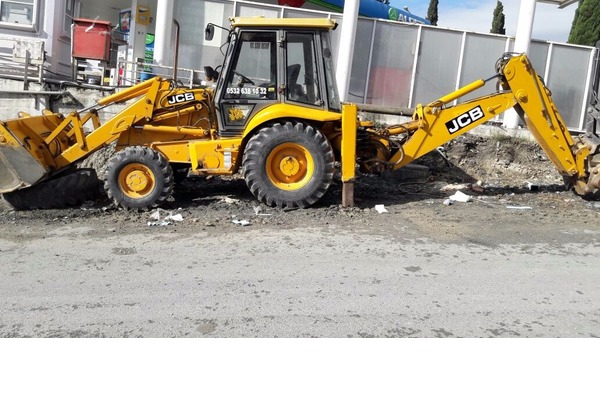 Kiralık kepçe jcb