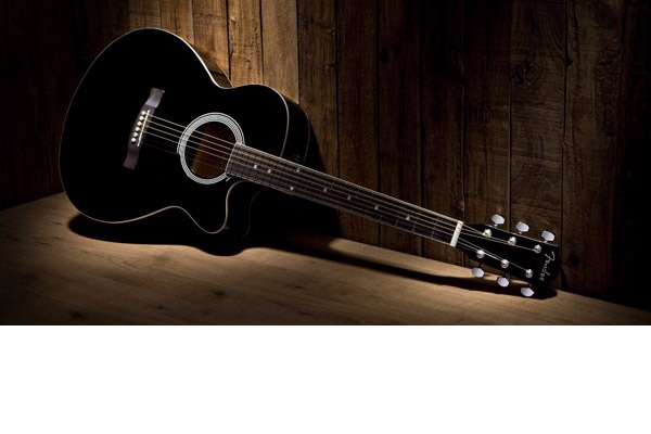 gitar dersinde kampanya 1 ay da çal limitsiz ders saati arkadaşını getir indirim al