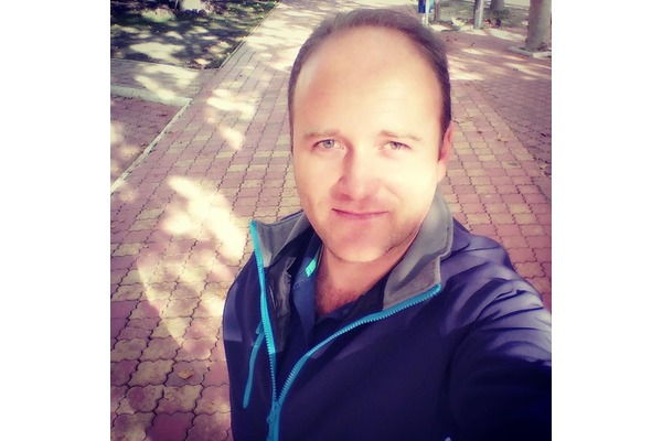 bir bayanla tanışıp evlenmek istiyorum