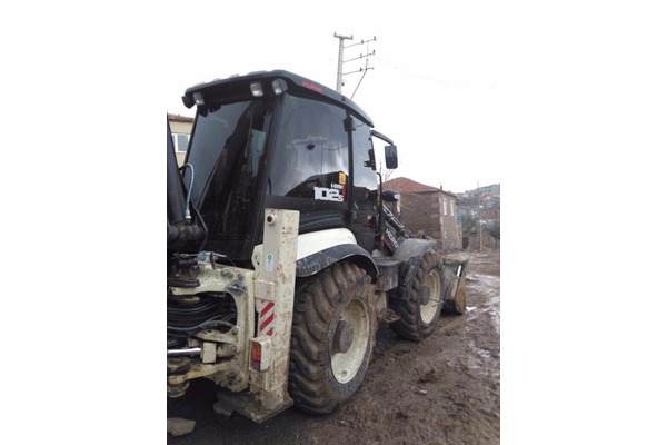 Satılık 2015 hidromek 102 s alfa 5