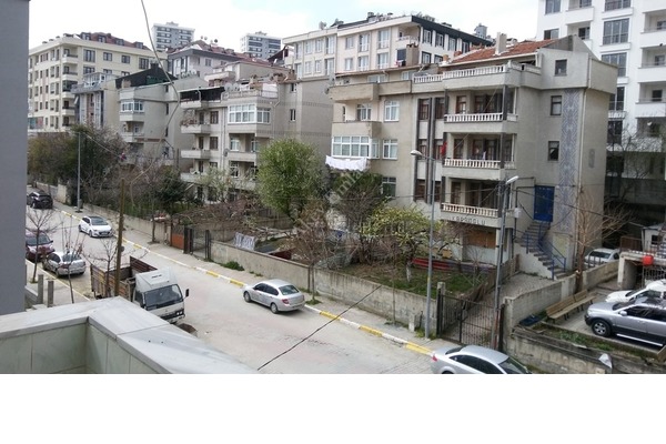 beylikdüzü yakupluda kiralık 2+1 temiz daire