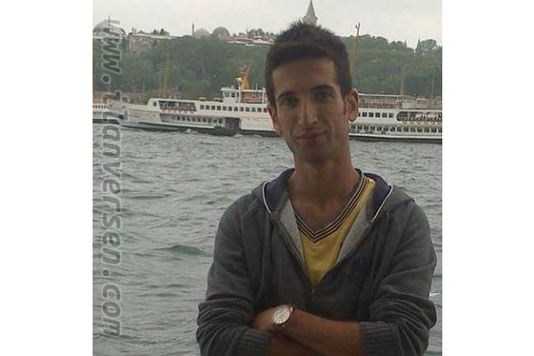 yabancı dilim yok 7 yıllık garsonum istanbulda yaşıyorum yatılı iş arıyorum türkiyenin her yeri olabilir