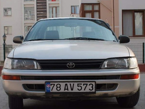  1. sahibinden Toyota Corolla 1.3 XE