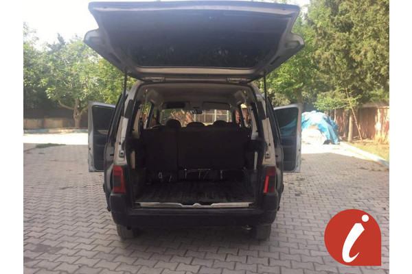 Benzin Peugeot Partner 1.9 D Comfort