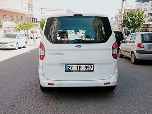  2. sahibinden Ford Tourneo Courier 1.5 TDCi Deluxe