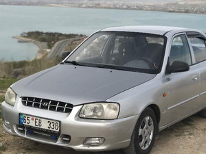 hyundai 2001 Sedan Hyundai Accent 1.3 LX