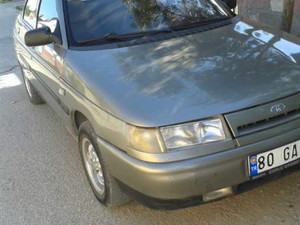  2000 yil Lada Vega 1.5