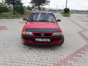  Opel Astra 1.4 GL Bordo