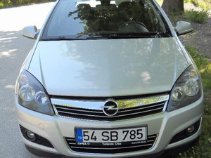  2011 yil Opel Astra 1.3 CDTI Essentia