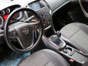  Sahibinden 2011 model Opel Astra 1.4 T Cosmo