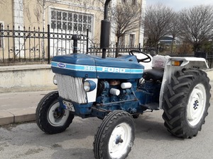  1985 model 3610 ford traktor