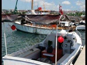 balıkçı tekne Kiralık tekne saati 50 tl max.4 kişi