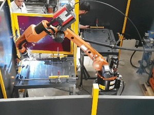  robot kaynak ile kaliteli, hızlı, ekonomik bir şekilde fason kaynak işleriniz yapılır.