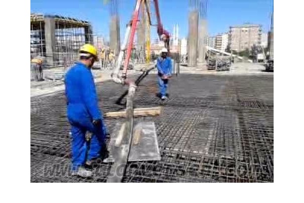 Kaba-ince inşaat formeni