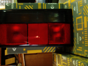 RENAULT 9 SPRİNG,BROADWAY,FAİWAY ARKA STOP LAMBASI