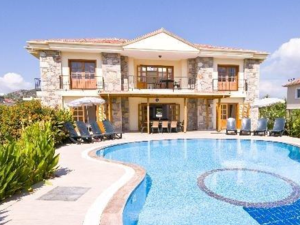 kiralık villa Alaçatı 7000 TL